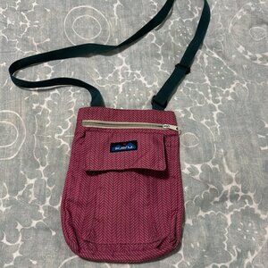 Kavu Crossbody Keeper Bag Pink & Grey Herringbone with Black Strap